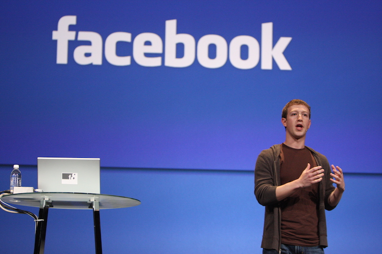 Mark Zuckerberg, le patron de Facebook, est sans doute le plus grand diffuseur de contenus médias.